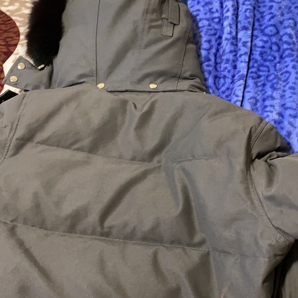 Moose Knuckles Coat - Picture 5 of 7